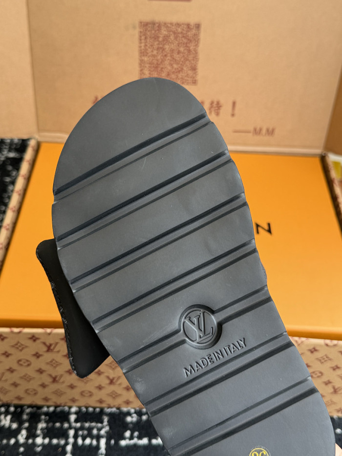 L&V sandal 271