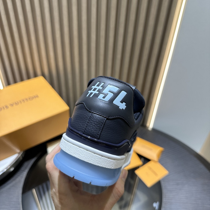 LV snekaers L0000837