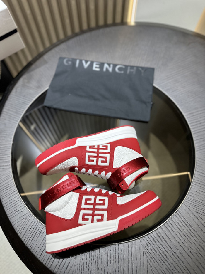 Givenchy Sneakers 660028