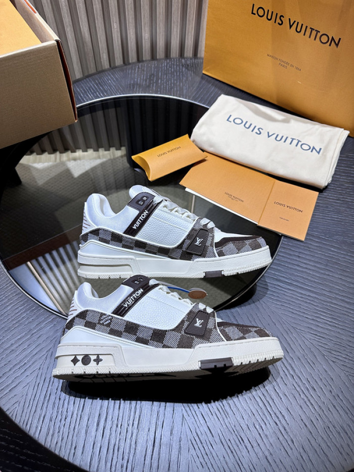 LV snekaers L0000359
