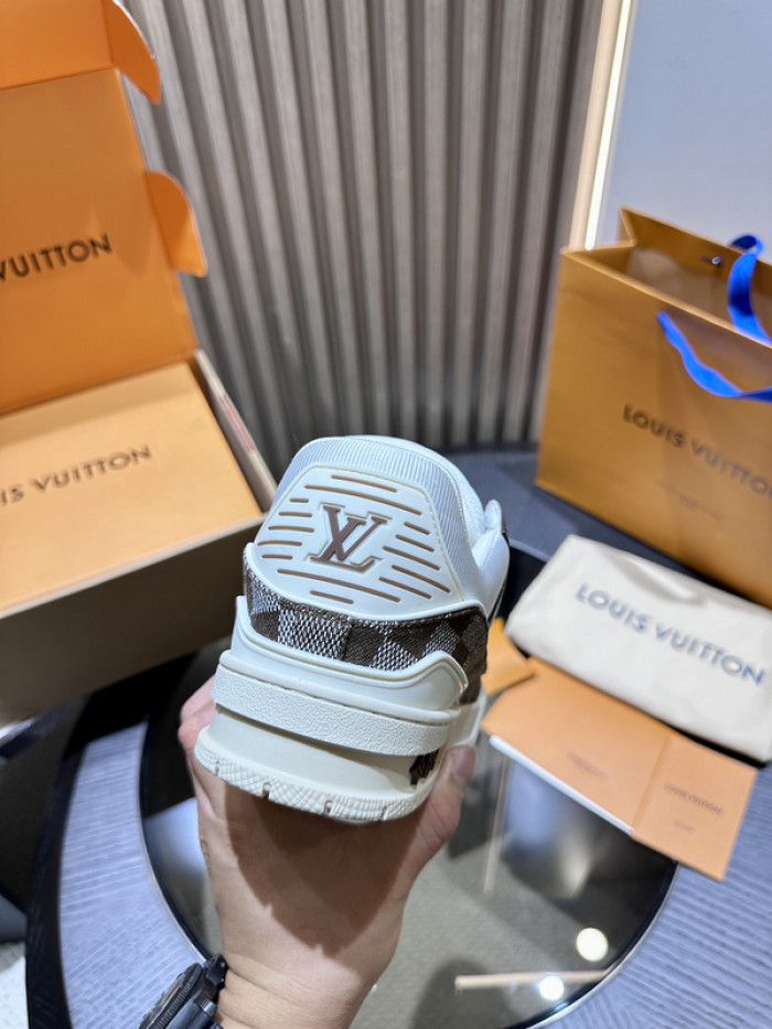 LV snekaers L0000359