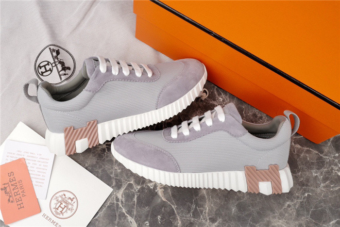 H**me5 snekaers hm024