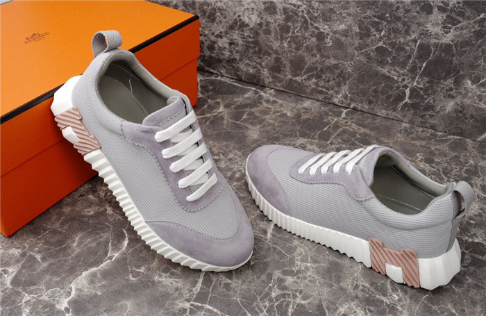 H**me5 snekaers hm024