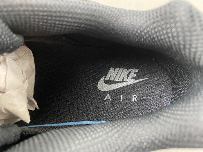 Nike Air Max 95 Essential Triple Black CL3705-001