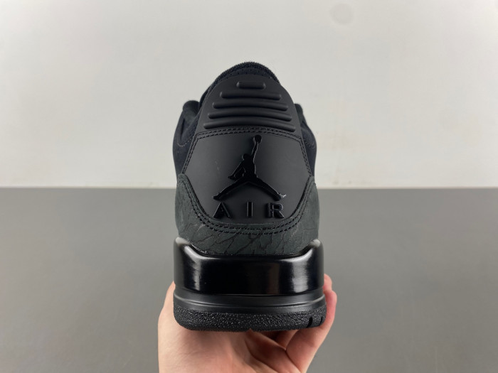 Air Jordan 3 “Black Cat” CT8532-001