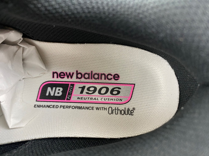 New Balance 1906A Black Pink U1906AD