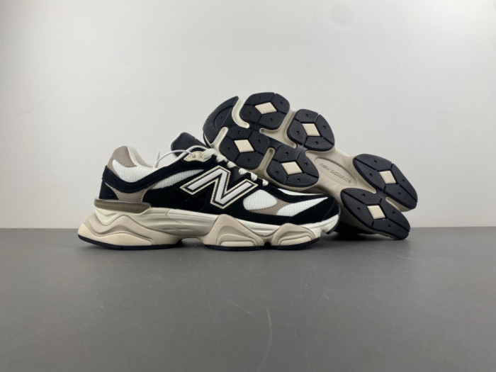 New Balance 9060 Sea Salt Bone U9060BLZ