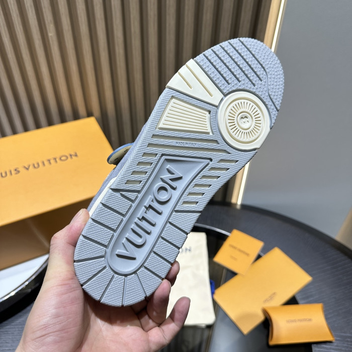LV snekaers L0000889