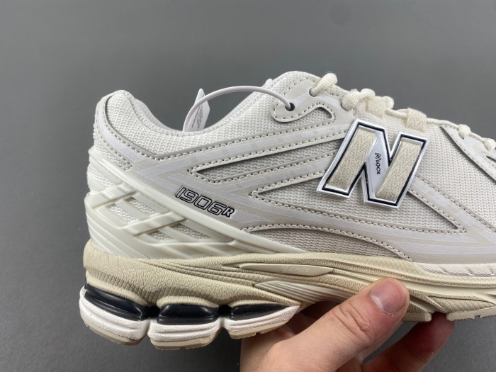 New Balance 1906R Pastel Pack M1906RWW