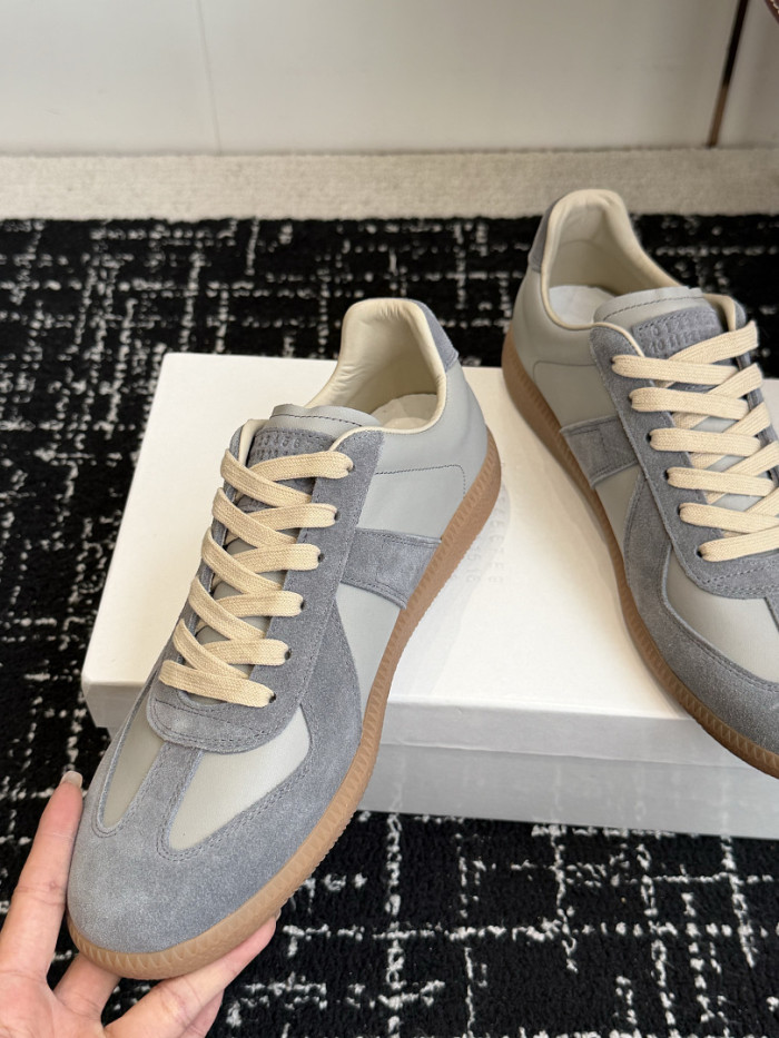 Ma1s0n Marg*e1a CALFSKIN S57WS0396