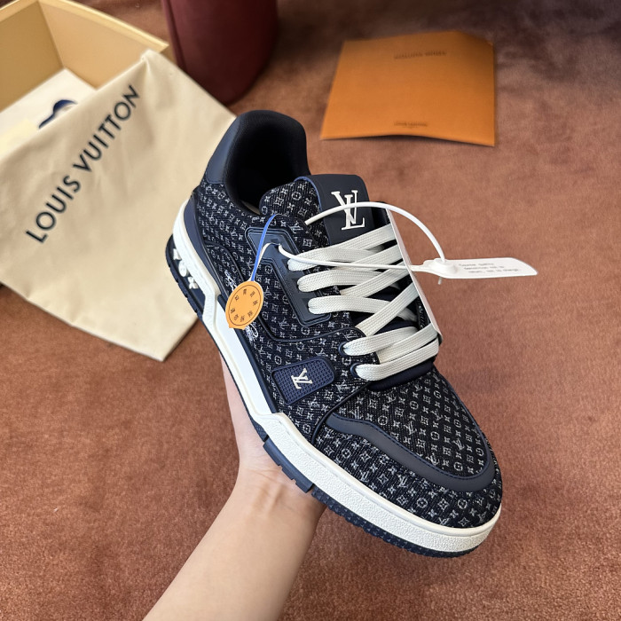 LV snekaers L0000905