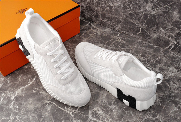 H**me5 snekaers hm008