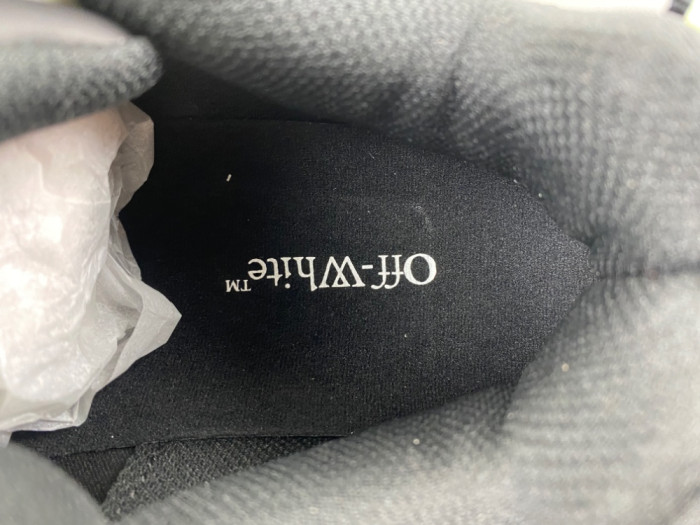 Off-White Be right back OWIA289F40