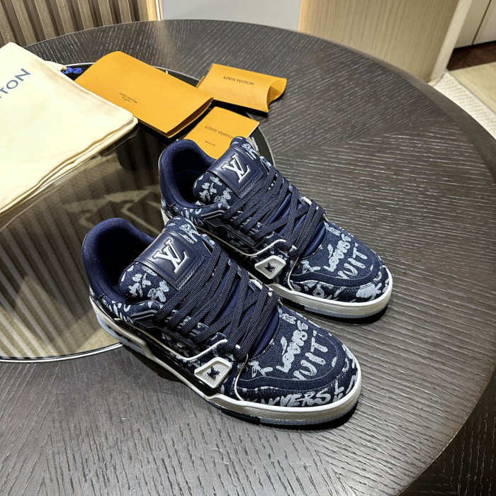 LV snekaers L0000681