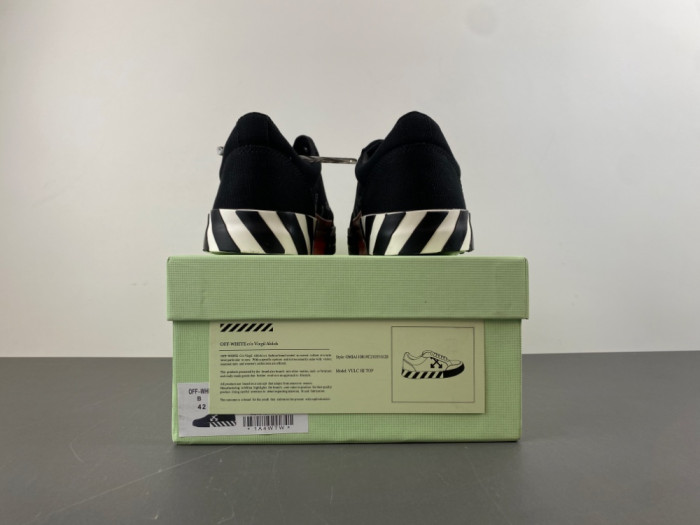OFF-W c/o Virgil Abloh Vulc Low 2A5WTW