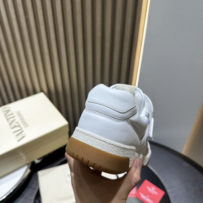 Va1e*ntin0 sneakers vt049