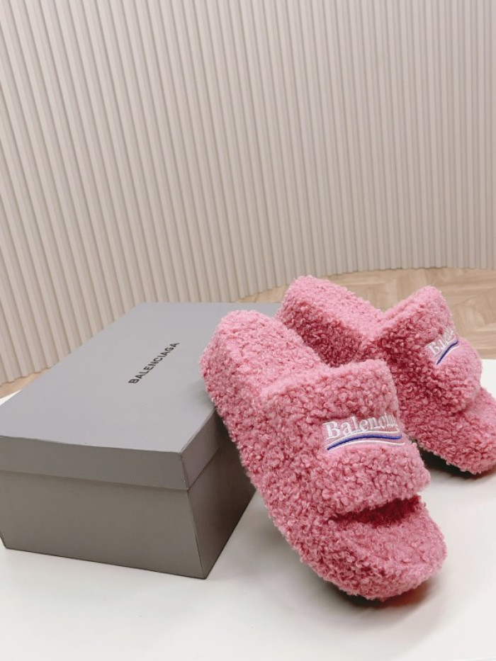 Balenciag* Sandal BS77