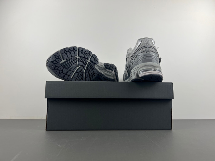 New Balance 1906A Concrete Silver Metallic M1906AG