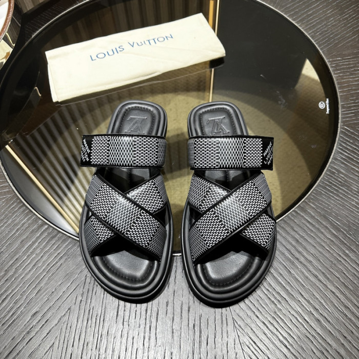 L&V sandal 212