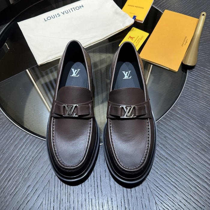 LV LOAFERS L0000746