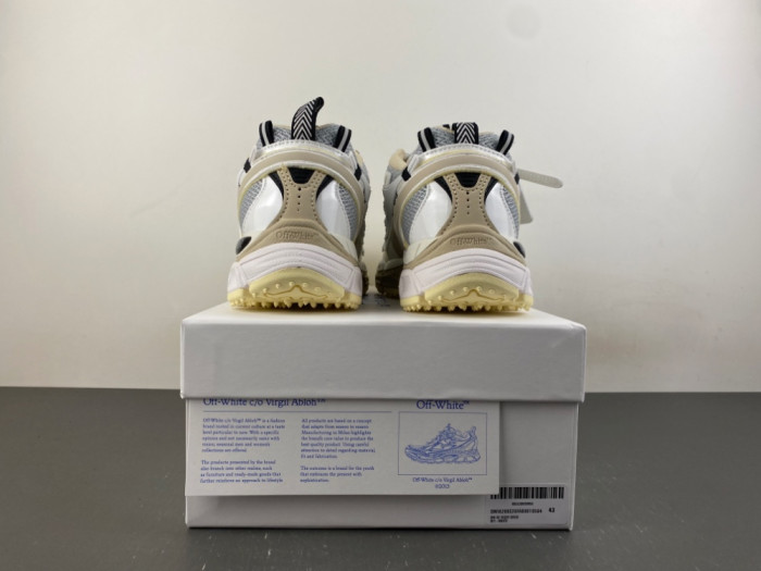 Off-White Be right back OWIA289F73