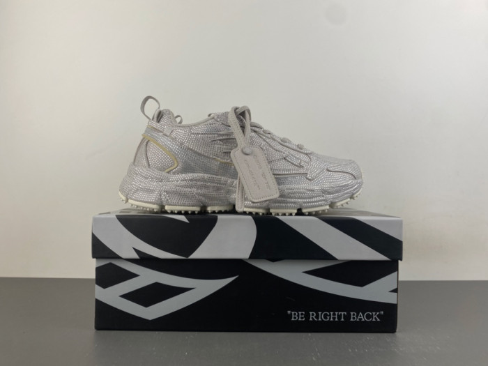 Off-White Be right back OWIA289F71