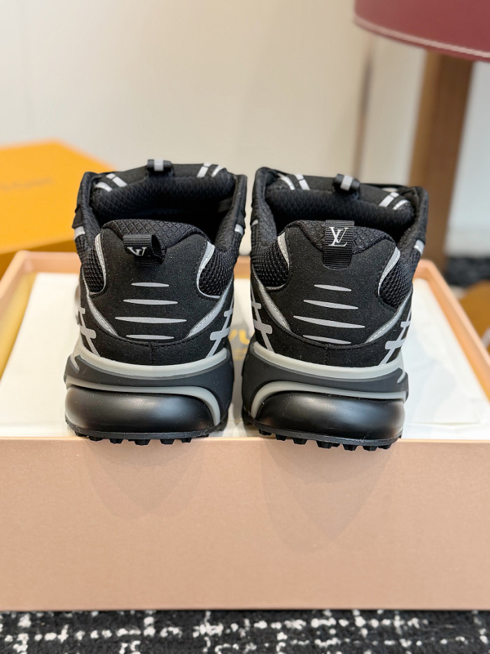 LV sneakers L0000854