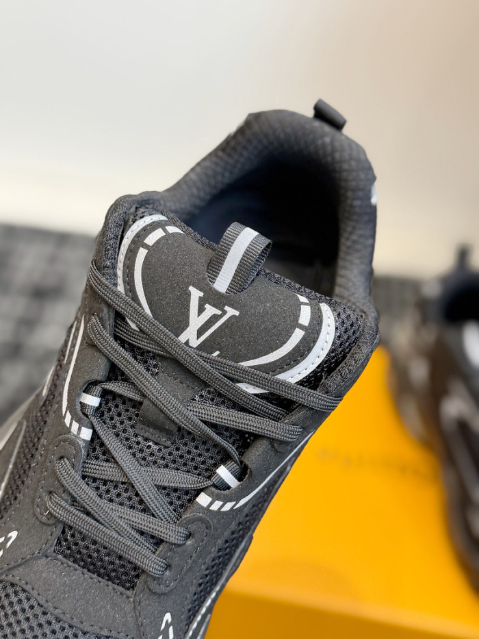 LV sneakers L0000854