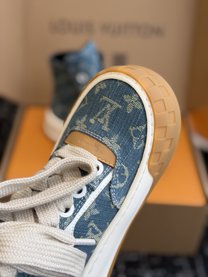 LV sneakers L0000855