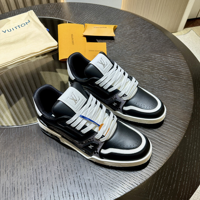 LV snekaers L0000691