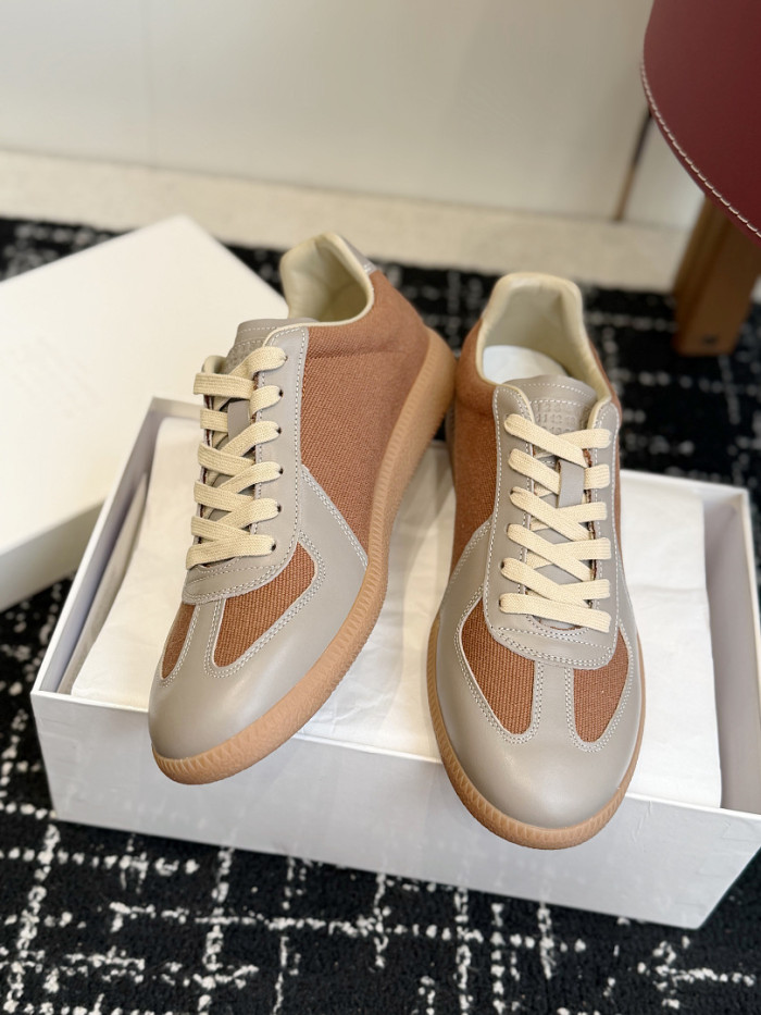 Ma1s0n Marg*e1a CALFSKIN S57WS0403
