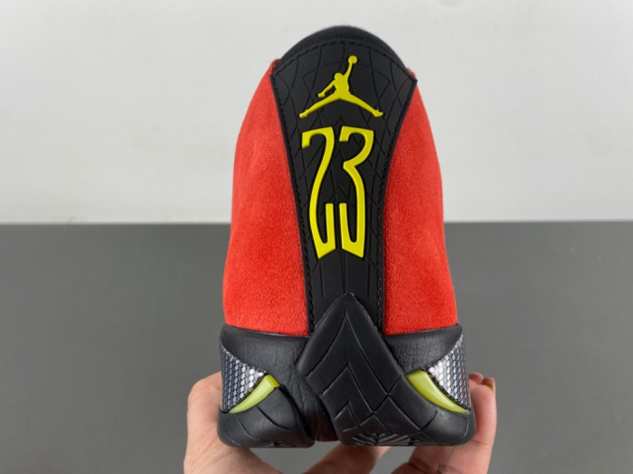 Air Jordan 14 Retro Ferrari (2025) IF5015-600