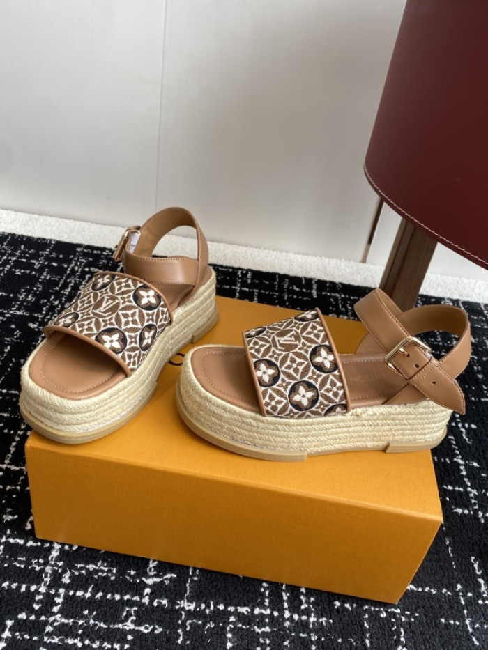 L&V sandal 233
