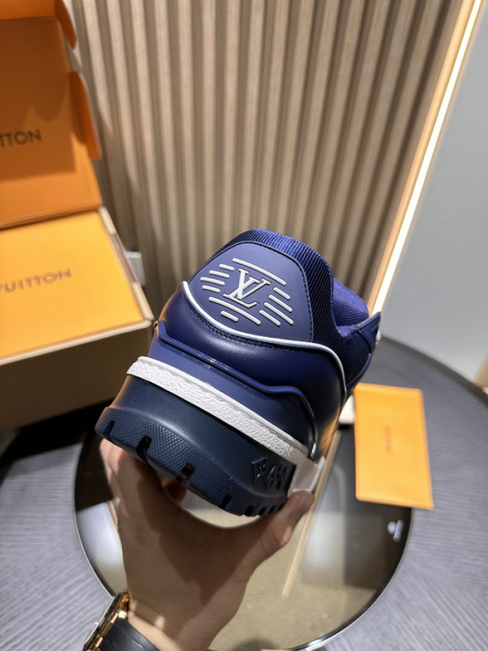 LV snekaers L0000404