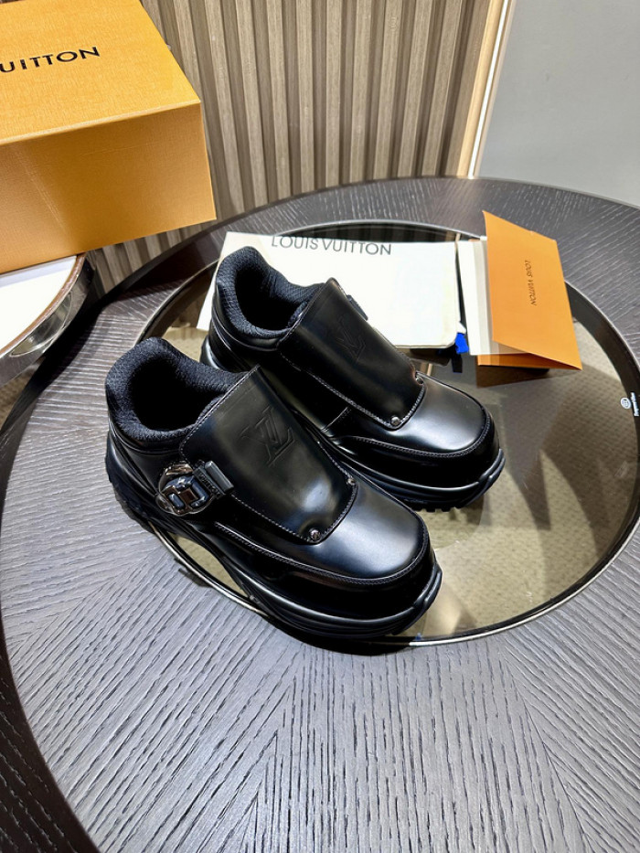 LV snekaers L0000361
