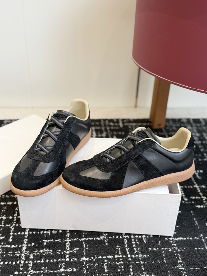 Ma1s0n Marg*e1a CALFSKIN S57WS0408